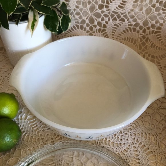 Anchor Hocking Fire King Starburst Dish  Vintage - Picture 3 of 6